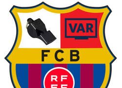 Enlace a La evolución del escudo del VARcelona