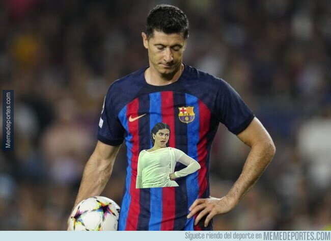 1183160 - El Barça lucirá a Rosalía en el próximo Clásico