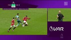 Enlace a Segunda roja a Casemiro en Premier