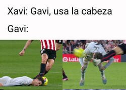 Enlace a Gavi usando la cabeza