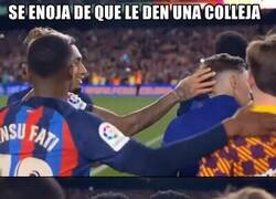 Enlace a Gavi es un muchacho raro