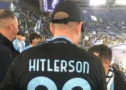 Enlace a Y fan de la Lazio, como no