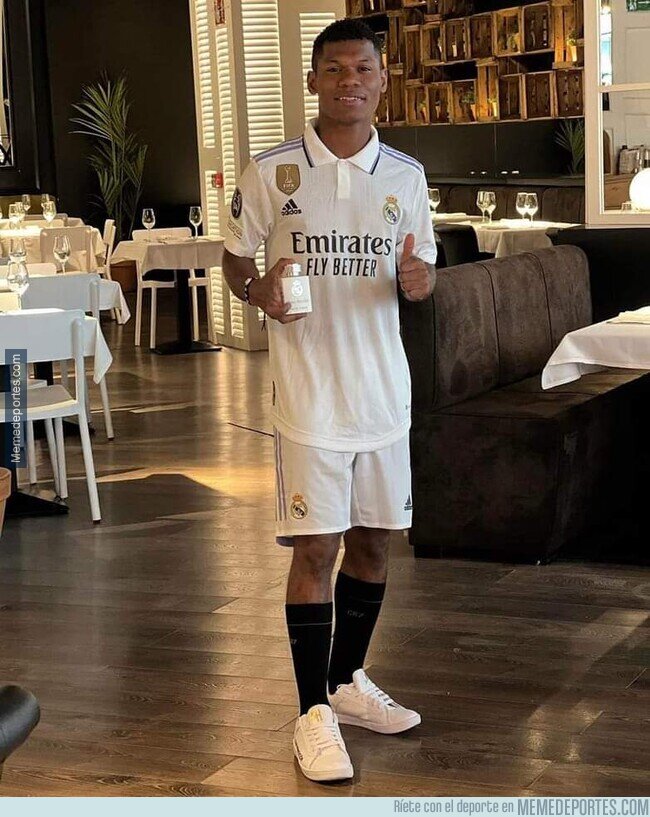 1184756 - Fotos inéditas de Mbappé en Madrid