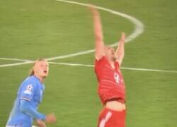 Enlace a Si, marcar a Haaland debe ser estresante.