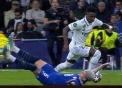 Enlace a Dejando tirados 120 millones por el suelo