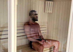 Enlace a Upamecano esta mañana en su casa