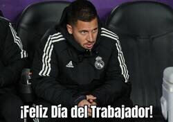 Enlace a Hazard os desea un feliz día