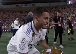 Enlace a Cristiano celebrando la Eurocopa de 2016