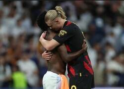 Enlace a Una imagen que emociona al Madridista.