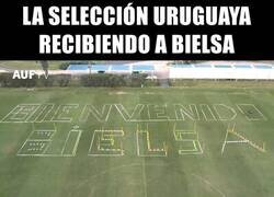 Enlace a La idea es alegrarlo, no deprimirlo.