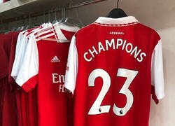 Enlace a Esas se quedan en el armario