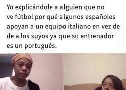 Enlace a La bufanda es más importante que la bandera