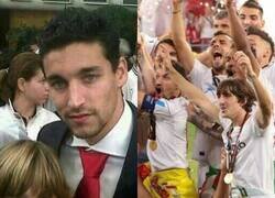 Enlace a Imagina ser campeón de Europa junto a tu ídolo como Bryan Gil