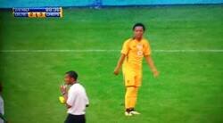 Enlace a Este jugador del fútbol sudafricano fue amonestado por mostrar us habilidades