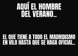 Enlace a El hombre del verano.