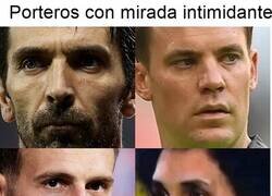 Enlace a Que el penal lo pateé otro