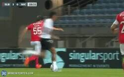 Enlace a Posiblemente, el blooper más gracioso de la temporada pasada