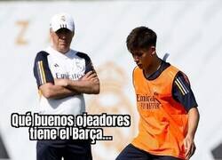 Enlace a Ancelotti viendo entrenar a Arda Guler