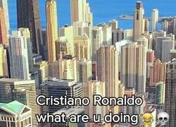 Enlace a ¿Qué hace Cristiano?