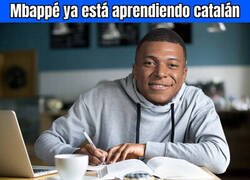 Enlace a Kylian aprende catalán