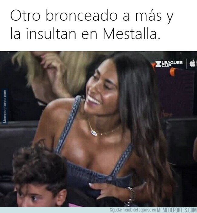 1193329 - La Antonella adquiriendo el tono Miami