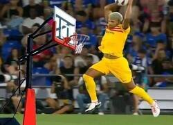 Enlace a ¿Pero qué hace el loco de Araujo?