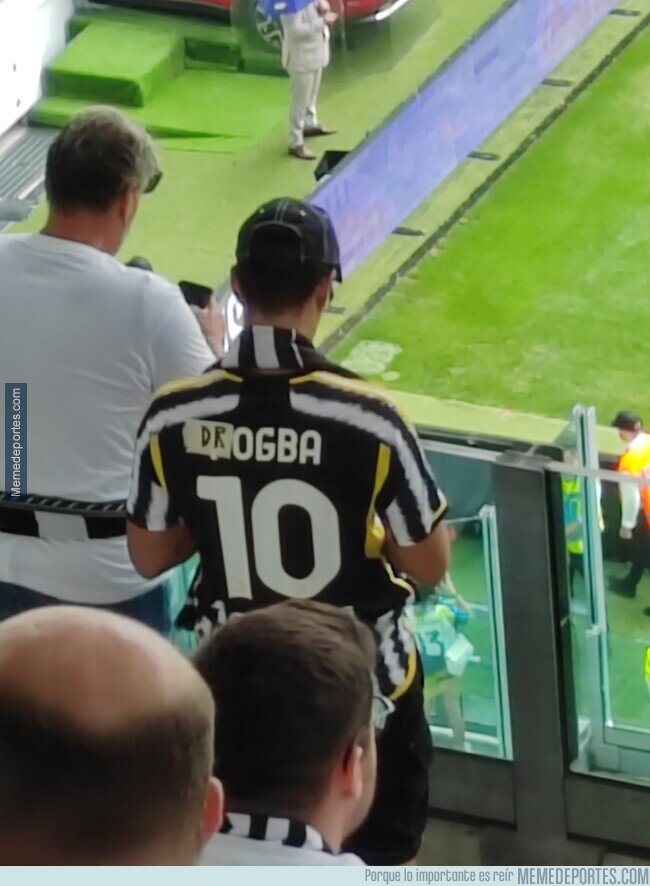 1195962 - Este fan de la Juve ahorrando dinero y dignidad