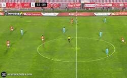 Enlace a Brutal golazo Maradoniano en el fútbol Peruano. Kevin Serna.