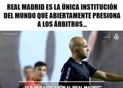 Enlace a Por lo civil o lo criminal.