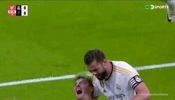 Enlace a La transmisión justo cuando pasa mi madre: