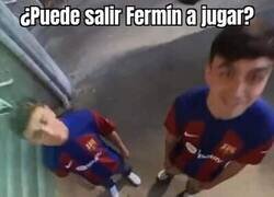 Enlace a Lo que ve su madre cuando pican al timbre