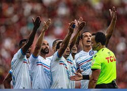 Enlace a Algo se ve en el cielo