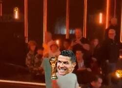 Enlace a La caida de un grande