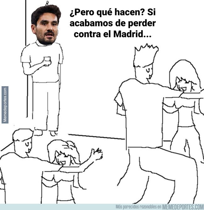 1198352 - Gundogan entrando al vestuario tras el Clásico