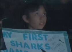 Enlace a Mereces mucho más, pequeño.