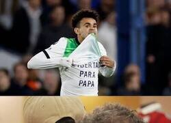 Enlace a Ya está en casa. Luis Diaz se reúne con su padre por primera vez.