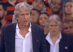 Enlace a Sé tu máximo admirador y crítico