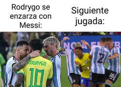 Enlace a A Messi ni tocarlo