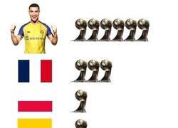 Enlace a Y nadie se le acerca