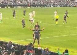 Enlace a Belligol poniendo la otra mejilla