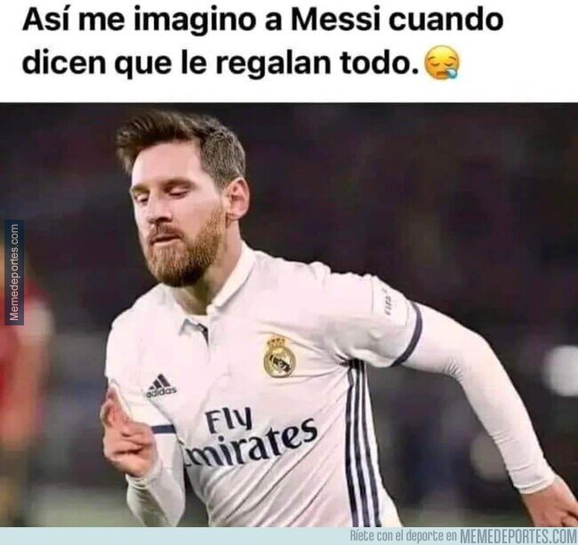 1199897 - A Messi le regalan todo