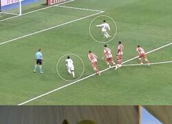Enlace a Es increíble. El Madrid no tuvo un solo momento legal contra el Almería