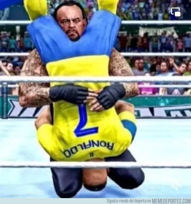 1201454 - Mientras tanto, en los vestuarios de un estadio de Arabia