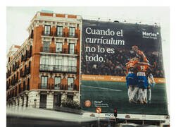 Enlace a El curriculum... importa; las lonas, menos.