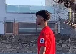 Enlace a Lamine no tiene complejos