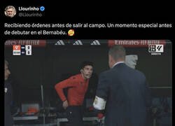 Enlace a Gran momento del árbitro en el Bernabéu, por @Llourinho