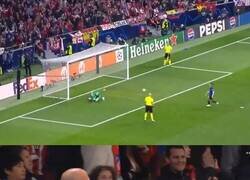 Enlace a Lío en la Champions despues de que Griezmann llamara 'cagón' a Alexis Sanchez tras fallar su penal