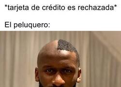 Enlace a ¿Qué apuesta perdió este muchacho?