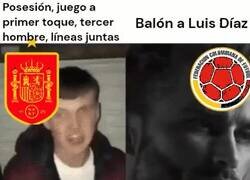 Enlace a Como juegan España y Colombia