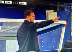 Enlace a Ojito con la altura de esa mano, Nagelsmann.
